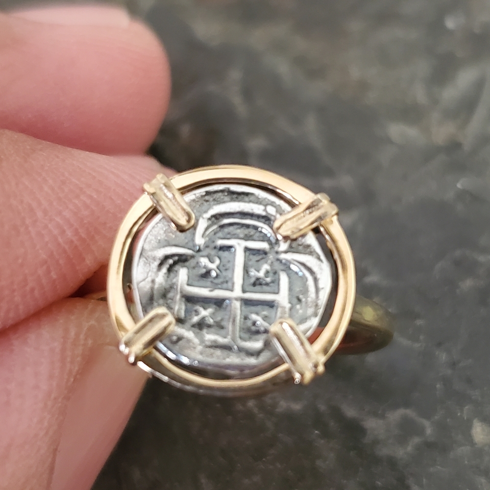 Atocha 14kt gold ring